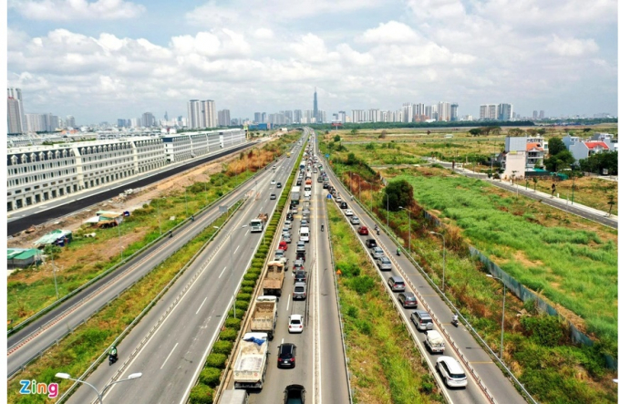 Ngoài cao tốc TP.HCM - Long Thành - Dầu Giây, VEC còn là chủ đầu tư một loạt dự án đường cao tốc khác như Nội Bài - Lào Cai; Đà Nẵng - Quảng Ngãi; Cầu Giẽ - Ninh Bình...