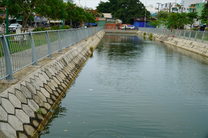 Đoạn kênh Hàng Bàng sau khi được khôi phục. Ảnh: M.Q