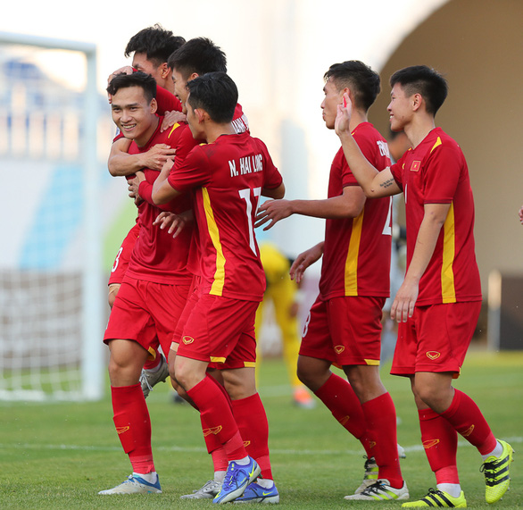 Thủ tướng Phạm Minh Chính chúc mừng thành tích vào đến tứ kết của đội tuyển U23 Việt Nam tại Giải vô địch U23 châu Á 2022 - Ảnh: VFF