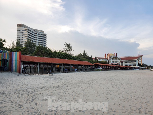 Chính quyền Bà Rịa-Vũng Tàu nhiều lần ra văn bản yêu cầu doanh nghiệp bàn giao mặt bằng nhưng không ai chấp hành.