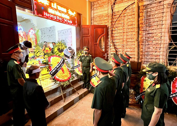 Lễ viếng quân nhân Bùi Văn Nhiên được tổ chức trọng thể tại nhà riêng - Ảnh: Tổng cục Công nghiệp Quốc phòng