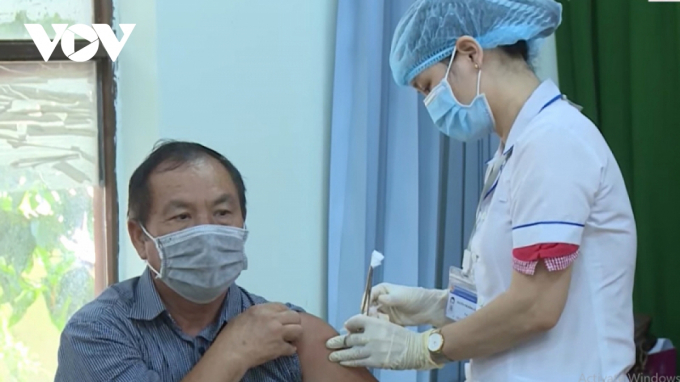 Tiêm vaccine phòng Covid-19 mũi 4 ở Bình Phước chủ yếu người lớn tuổi