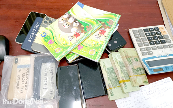 Các tang vật bị tạm giữ trong vụ án