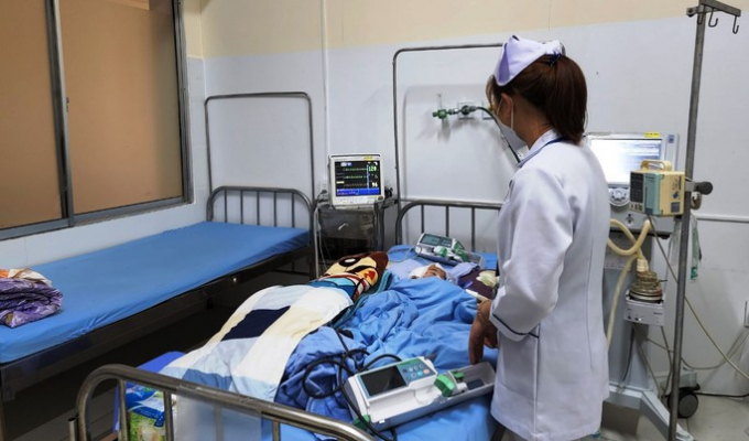 Cháu L. được xuất viện sau khi được các y bác sĩ tại Bệnh viện Đa khoa tỉnh Lâm Đồng tích cực điều trị.