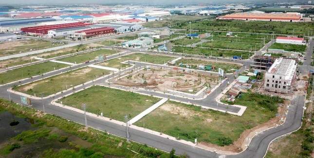 Đất trồng cây lâu năm và hàng năm tại vị trí 1 (xã Long Sơn, TP.Vũng Tàu) là 300.000 đồng/m2 (tăng 25).