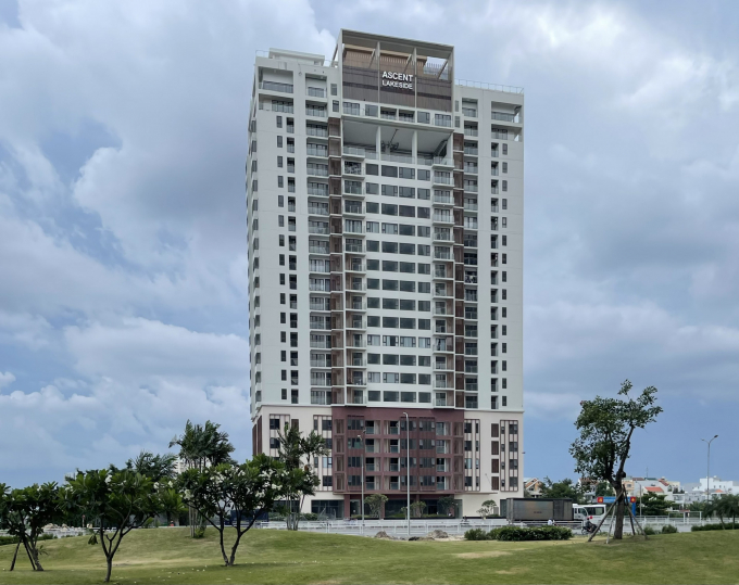 Dự án Ascent Lakeside xây dựng trái phép hàng ngàn m2 nhiều năm qua vẫn chưa bị tháo dỡ các hạng mục xây trái phép
