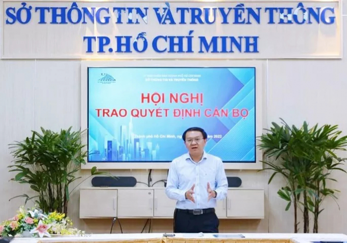 Giám đốc Sở Thông tin và Truyền thông TP HCM Lâm Đình Thắng phát biểu giao nhiệm vụ cho tân Trưởng phòng Báo chí