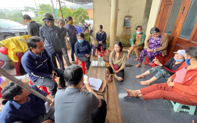 Hàng chục người dân làm đơn tố cáo vợ chồng ông Phó viện trưởng Viện KSND huyện Krông Ana