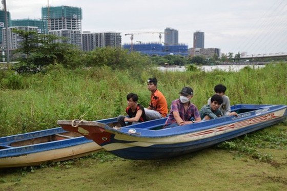 Nhóm dùng 2 ghe để đi gây án