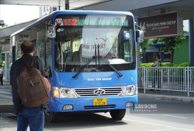 Hiện chỉ có tuyến xe buýt 152 hoạt động trong khu vực sân bay Tân Sơn Nhất. Ảnh: Thanh Chân