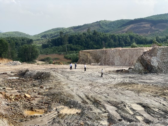Mỏ đất Dông Cây Dừa (xã Bình Nguyên, huyện Bình Sơn, tỉnh Quảng Ngãi)