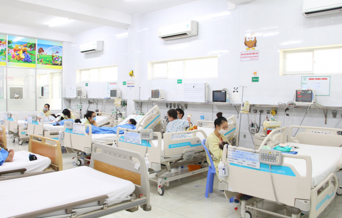 Sở Y tế tỉnh Đồng Nai đang tham mưu Nghị quyết thu hút, hỗ trợ y bác sĩ trước làn sóng nghỉ việc. Ảnh: Hà Anh Chiến
