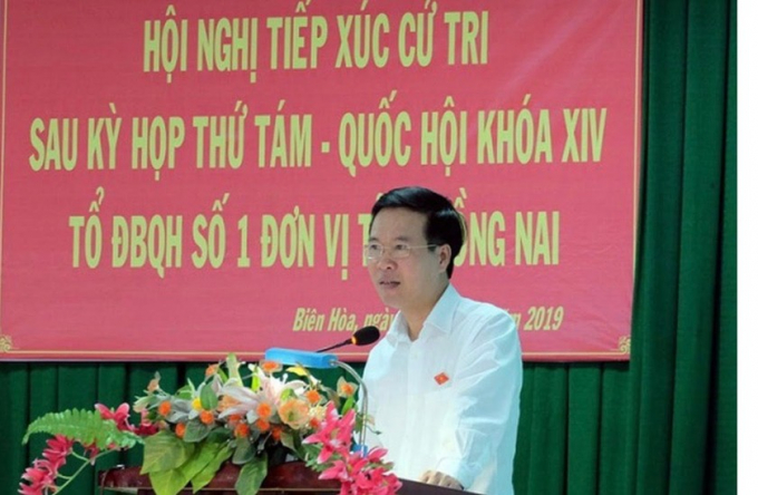 Ông Võ Văn Thưởng phát biểu tại buổi tiếp xúc cử tri TP Biên Hòa.