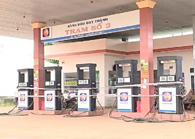 Một cửa hàng xăng dầu của Công ty TNHH xăng dầu Đạt Thành bị thu hồi giấy phép.