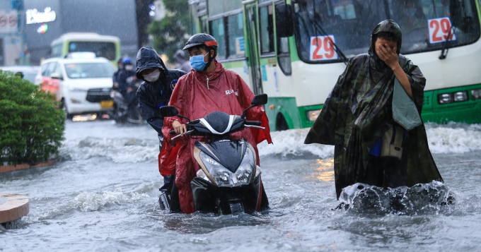 Sau khi bước sang mùa khô, dự báo sẽ vẫn có những trận mưa xry ra, có thể gây dập hoa kiểng NHẬT THỊNH