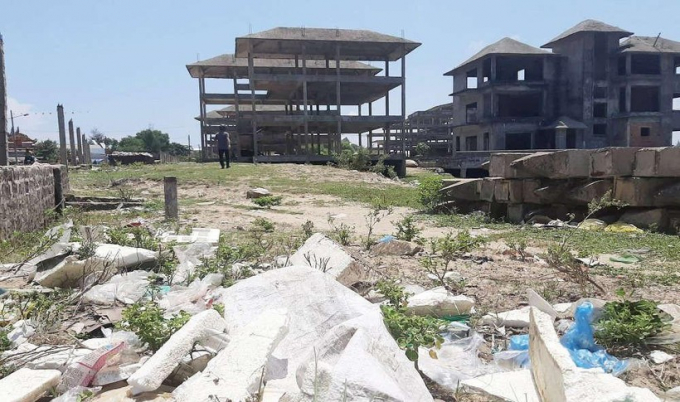 Dự án Khu đô thị, du lịch nghỉ dưỡng Vinconstec tại tỉnh Thừa Thiên - Huế bị bỏ hoang nhiều năm nay. Ảnh: Văn Dinh