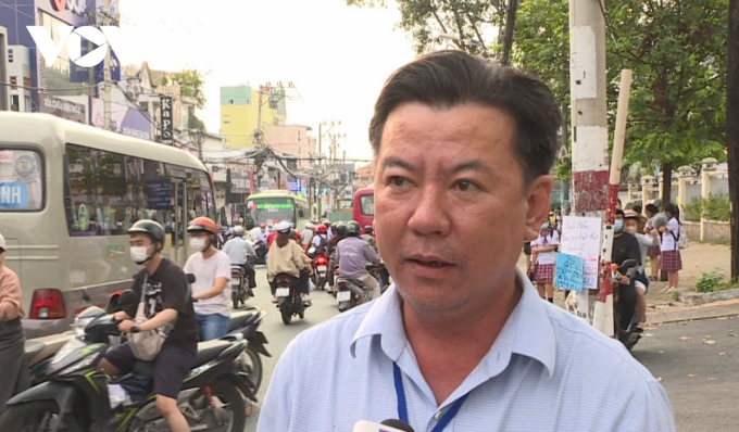 Ông Trần Nhân, Giám đốc điều hành Dự án xây dựng hệ thống thoát nước đường Võ Văn Ngân cho biết, có thể đến cuối năm 2023 dự án mới xong.