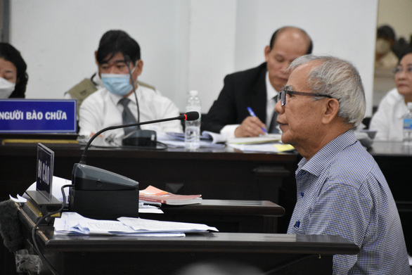Ông Đào Công Thiên, cựu phó chủ tịch UBND tỉnh Khánh Hòa, tiếp tục được xét hỏi thêm vào chiều 24-12 - Ảnh: MINH CHIẾN
