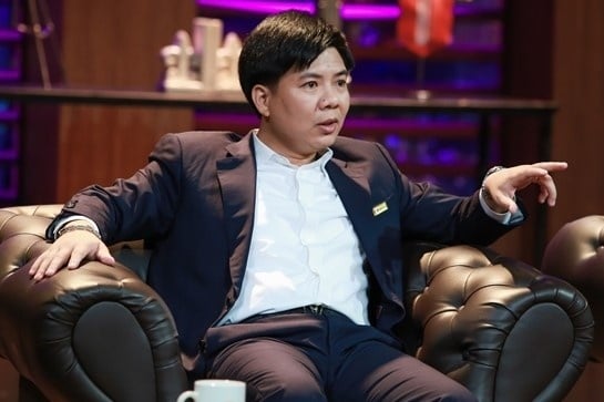 Ông Nguyễn Ngọc Thủy trong chương trình Shark Tank. Ảnh: Shark Tank Việt Nam.