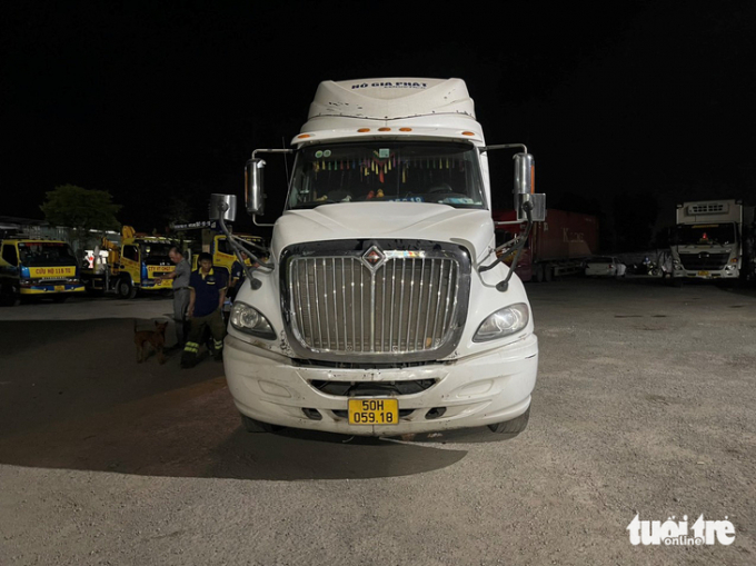 Chiếc xe đầu kéo của tài xế Khởi có liên quan đến vụ tai nạn - Ảnh: NGỌC TRINH
