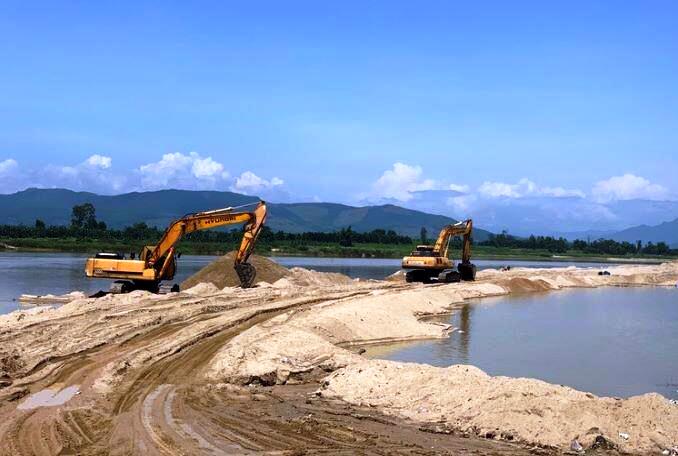 Mỏ cát ở xã Tịnh An - Nghĩa Dũng vừa được đấu giá với mức 380 tỉ đồng