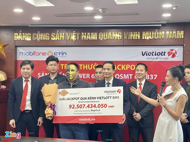 Đây là tấm vé trúng thưởng có giá trị cao nhất từng được mua trên Vietlott SMS. Ảnh: Minh Khánh.