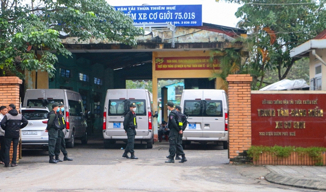 Việc khởi tố, tạm giam nhiều đăng kiểm viên khiến nhân sự đăng kiểm đang thiếu hụt nghiêm trọng LÊ HOÀI NHƠN