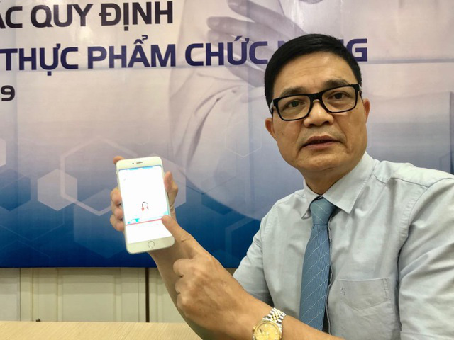 Ông Nguyễn Thanh Phong, Cục trưởng Cục ATTP, bức xúc với tình trạng quảng cáo 