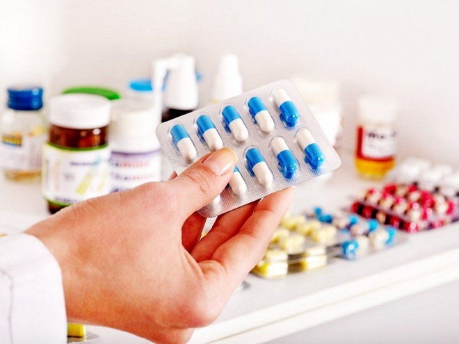 Sáng 1/3, Cục Quản lý Dược - Bộ Y tế đã gia hạn thêm 715 thuốc, nguyên liệu làm thuốc, vaccine và sinh phẩm y tế.