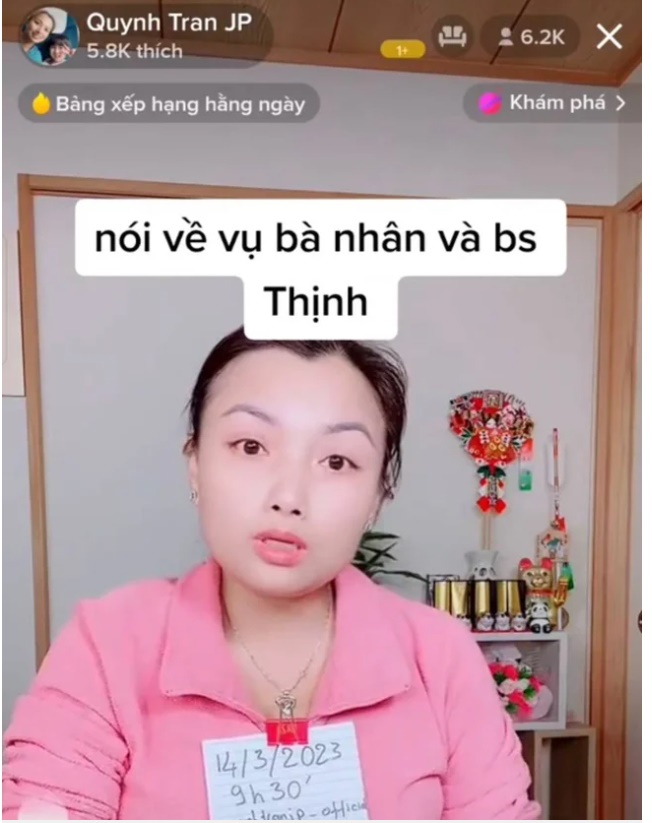 Quỳnh Trần JP nói về chuyện của bạn thân trong livestream