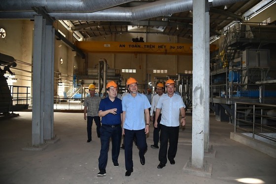Phó Thủ tướng Lê Minh Khái kiểm tra Nhà máy bột giấy Phương Nam