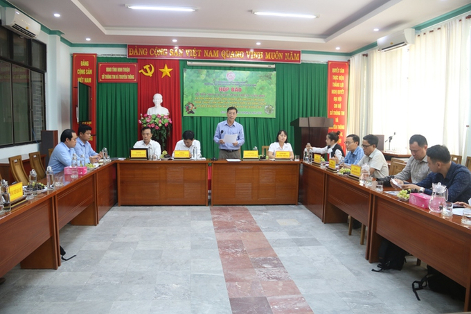 Ông Nguyễn Tri Long, Phó Giám đốc Sở Thông tin và Truyền thông tỉnh Ninh Thuận thông tin tại buổi họp báo