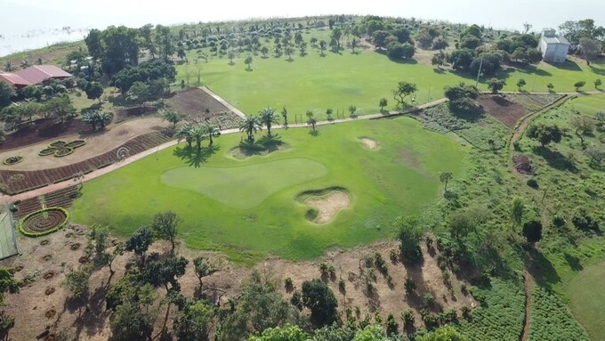 Phần lớn diện tích ở đảo lớn được Công ty Cường Thuận triển khai làm sân Golf