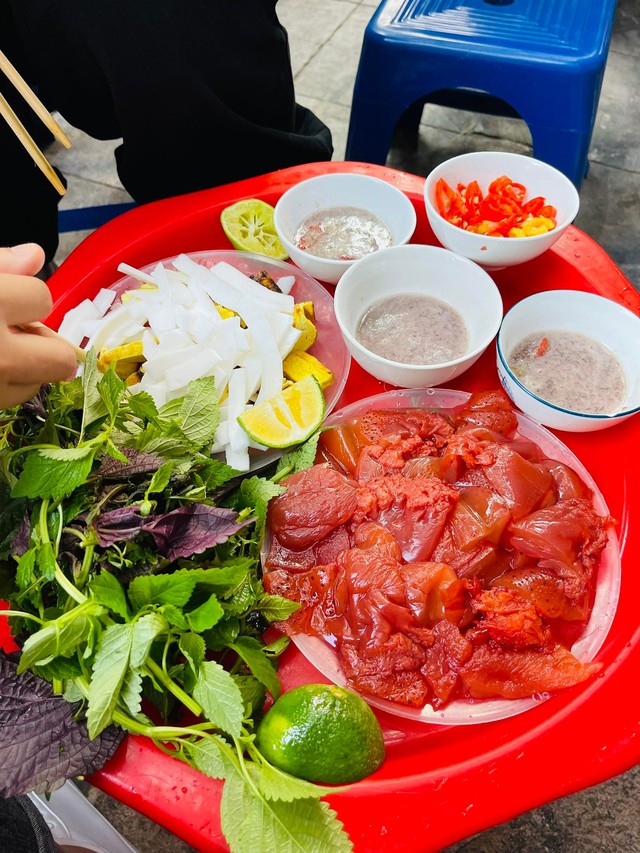 Sứa đỏ - món ăn nhiều người Hà Thành ưa chuộng (ảnh Thanh Hải)