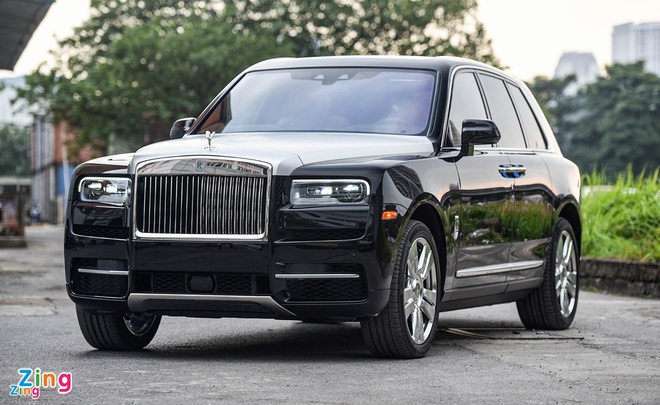 Tại Việt Nam, số lượng người sở hữu Rolls Royce Cullinan không nhiều. Ảnh: Chí Vũ.