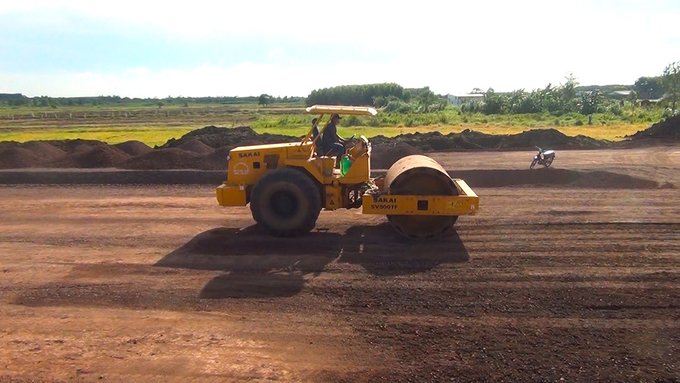 Dự án Vành đai 3 TPHCM đang gặp tình trạng thiếu đất, cát đắp nền cho các đoạn trên địa bàn TPHCM và tỉnh Đồng Nai. Ảnh: Minh Hoàng