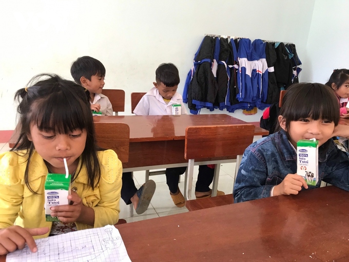 Sữa học đường là chương trình thiết thực đối với học sinh vùng đồng bào dân tộc thiểu số và miền núi.