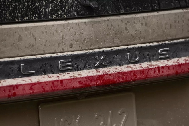 2024_Lexus_GX_Teaser_2
