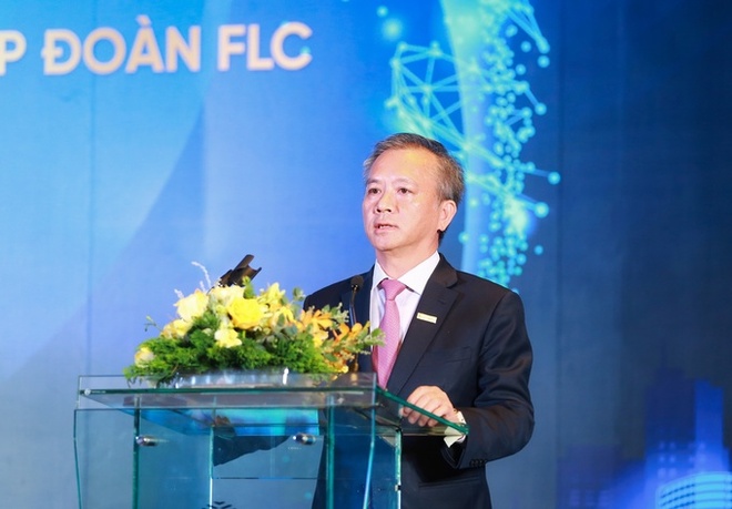Ông Phan Đình Tuệ là cựu lãnh đạo tại ngân hàng Sacombank.