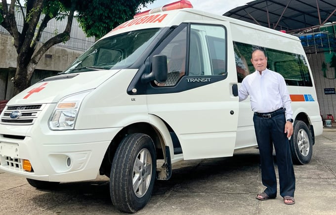 Linh mục Nguyễn An Phú Đông và chuyến xe nghĩa tình 0 đồng phục vụ bệnh nhân nghèo