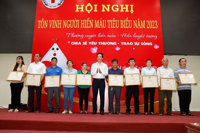Anh Lê Hùng Cường tại Ngày hội tôn vinh người hiến máu tỉnh Tiền Giang năm 2023.