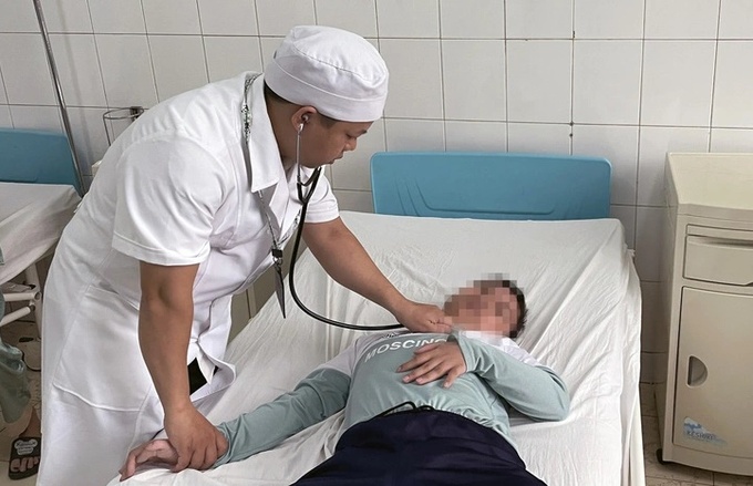 Sau phẫu thuật, bệnh nhi đã qua cơn nguy kịch, chỉ số sinh tồn ổn định - Ảnh: AN BÌNH