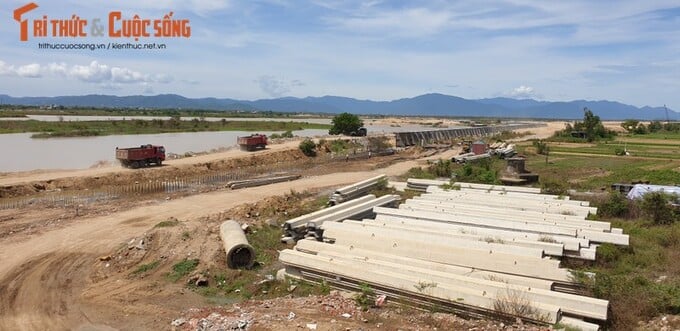 Dự án Kè chống sạt lở bờ tả sông Ba kết hợp phát triển hạ tầng đô thị, đoạn qua thôn Vĩnh Phú, xã Hòa An, huyện Phú Hòa (tỉnh Phú Yên)