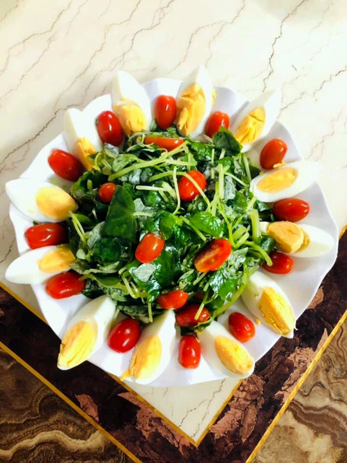 Gỏi rau càng cua trứng