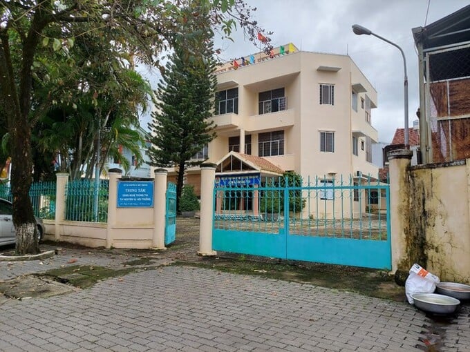 Bà N.T.K.H, Phó giám đốc Trung tâm Công nghệ thông tin tài nguyên và môi trường bị miễn nhiệm chức vụ