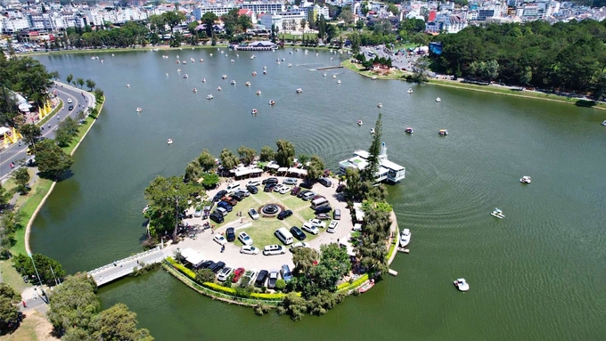 Nhà hàng Thuỷ Tạ, khu đất đắc địa trên hồ Xuân Hương đang được đấu giá cho thuê đất với giá khởi điểm 30,04 tỷ đồng/ 10 năm