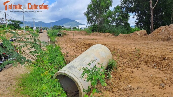 Công ty TNHH Xây Dựng Triều Phát có thể được coi là một trong những nhà thầu “ruột” trúng gói thầu hàng trăm tỷ đồng, tại Bà Rịa Vũng Tàu