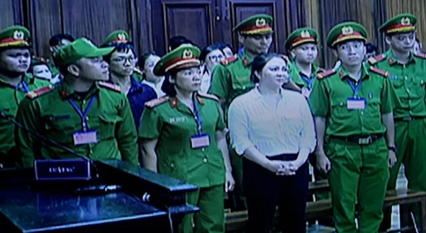 Bà Nguyễn Phương Hằng tại phiên tòa sơ thẩm