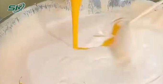 487