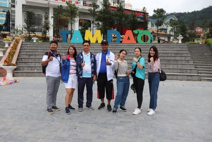 Khách du lịch check-in tại Tam Đảo. Nguồn: Trung tâm Thông tin Xúc tiến du lịch Vĩnh Phúc